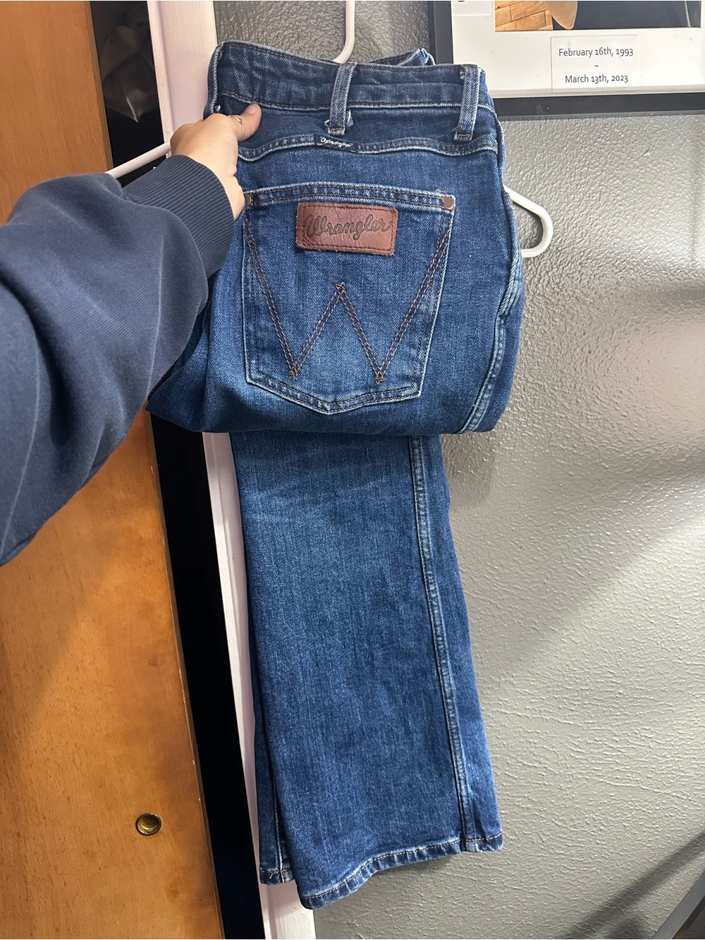 Wrangler women’s Classic Blue Denim Jeans - Medium Wash